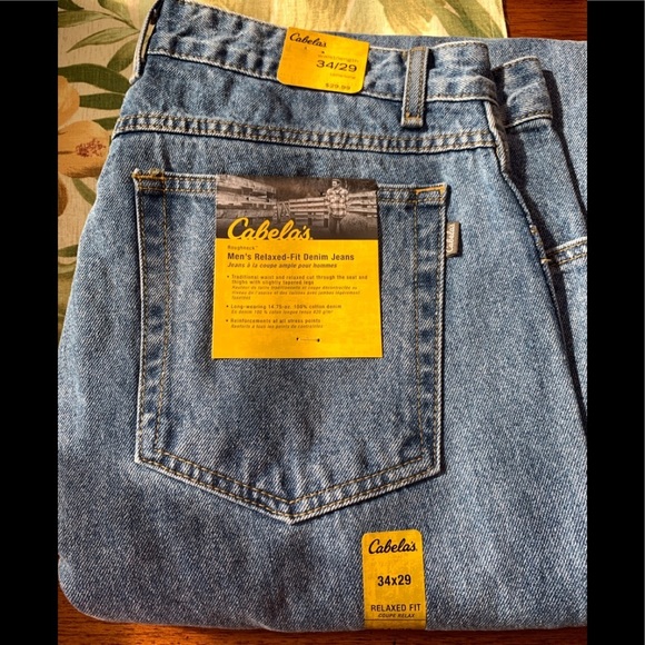 NWT Cabela’s Roughneck Relaxed Fit StoneWash Jeans - Picture 2 of 2
